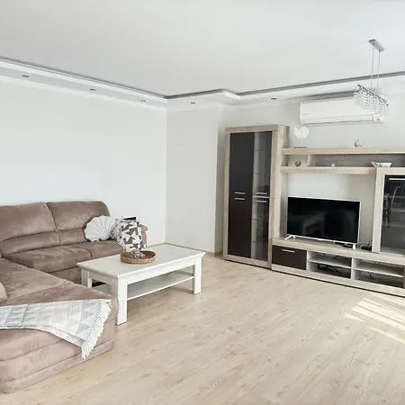 Daire Sea Garden 2bd Burgaz