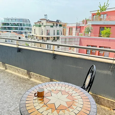 Апартамент Sea Garden 2bd